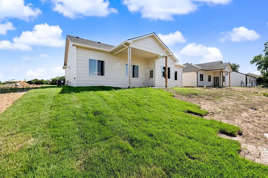 31 Kingdom Creek Goddard KS 67052