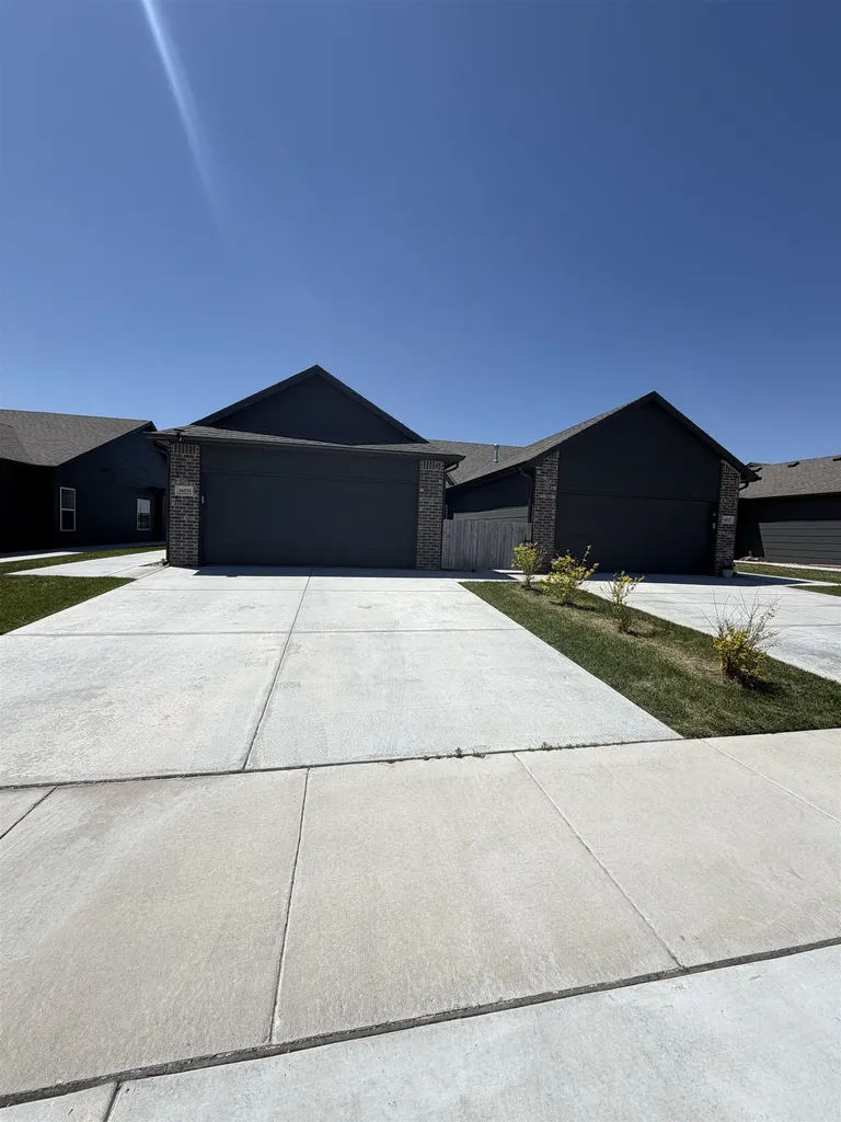 16331-16333 W Lynndale Street Goddard KS 67052