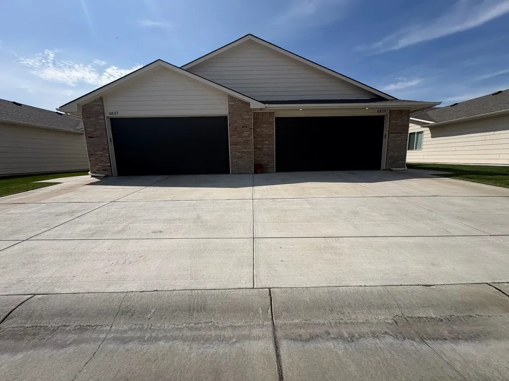 6837-6839 W Kollmeyer Wichita KS 67205