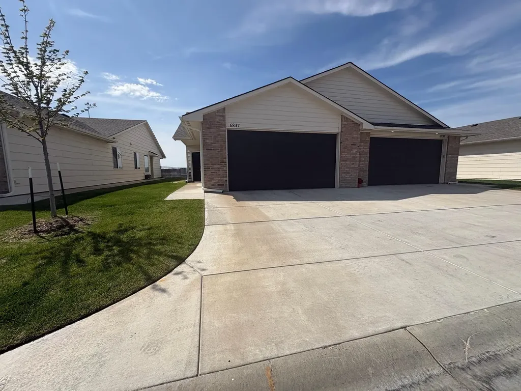 6837-6839 W Kollmeyer Wichita KS 67205
