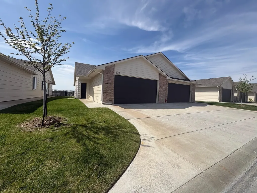 6837-6839 W Kollmeyer Wichita KS 67205