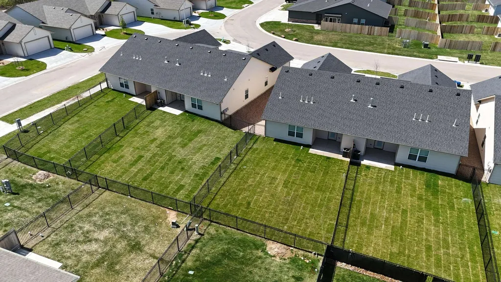 1737-1739 S Limuel Street Wichita KS 67205