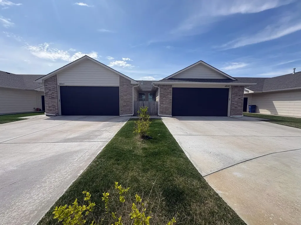 6843-6845 W Kollmeyer Wichita KS 67205