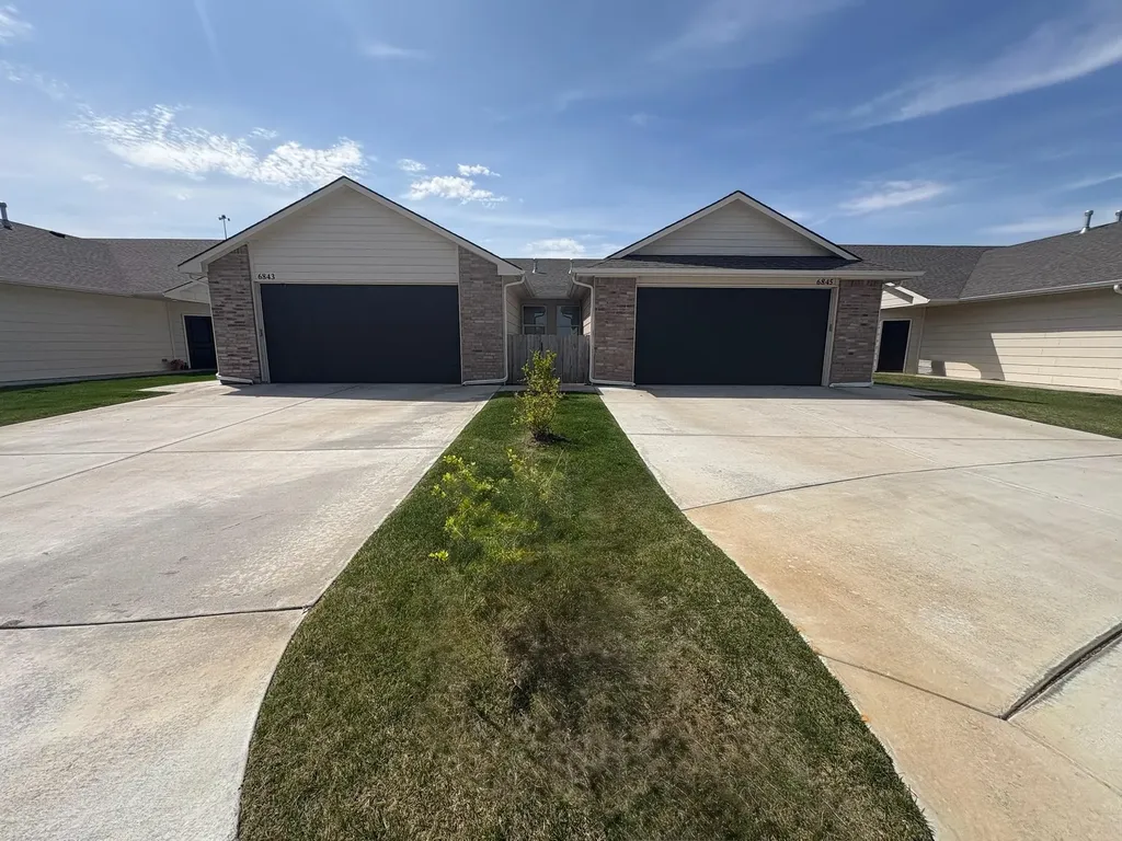 6843-6845 W Kollmeyer Wichita KS 67205