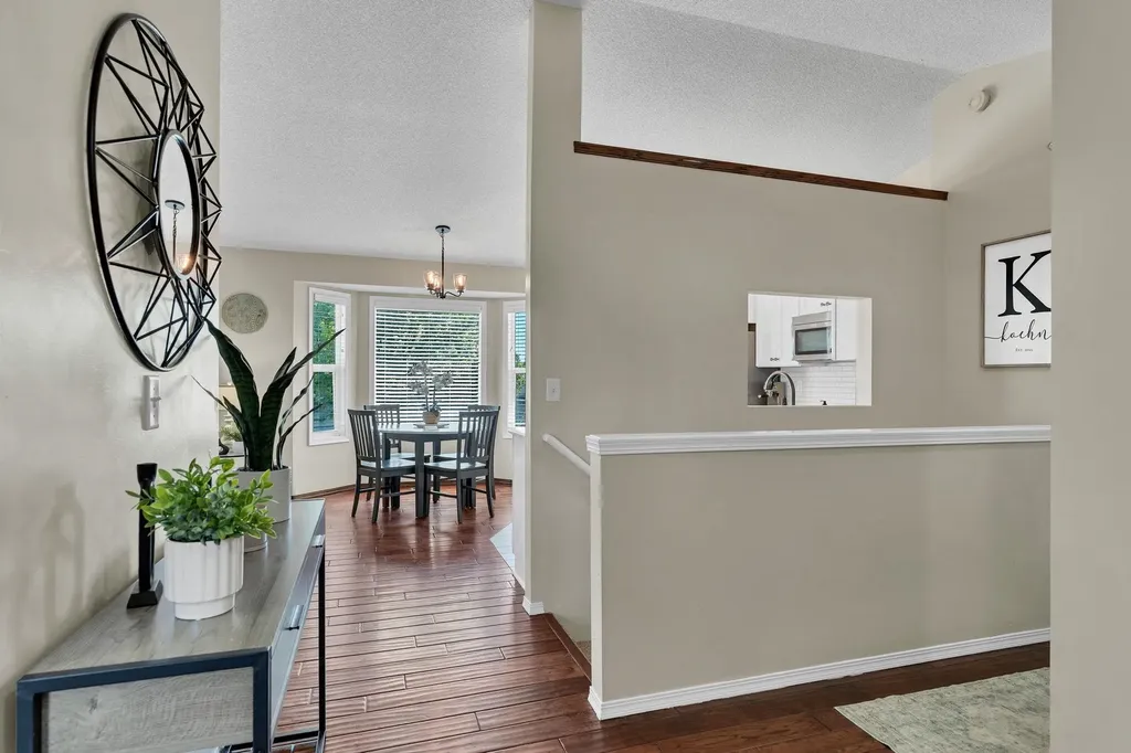 1910 N Nickelton Court Wichita KS 67235