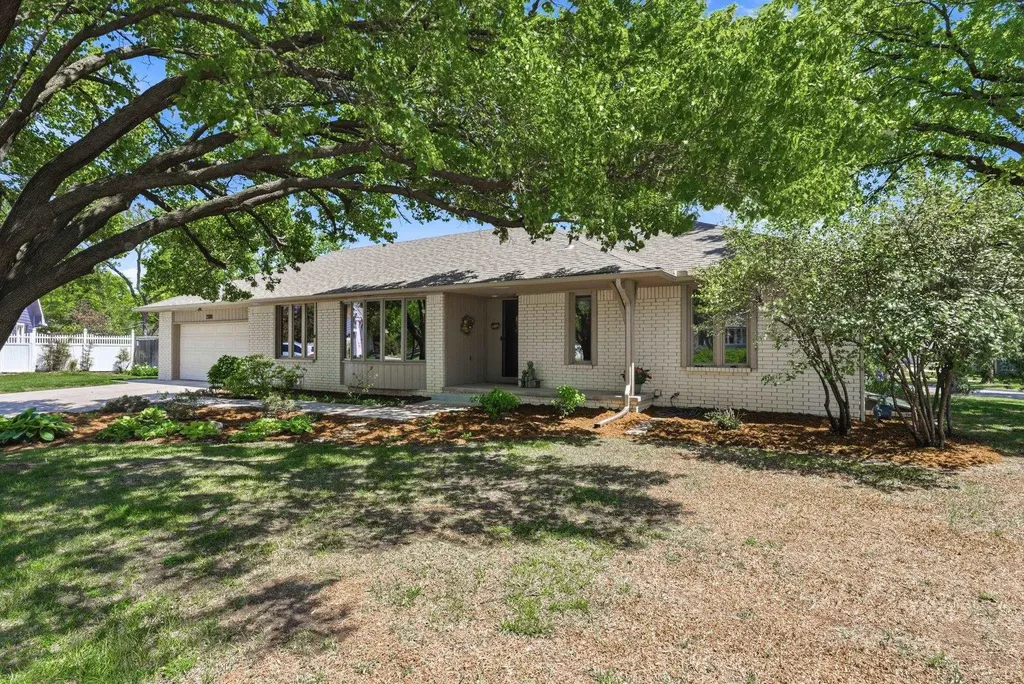 2308 N Longwood Wichita KS 67226