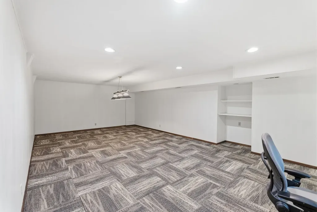 2308 N Longwood Wichita KS 67226