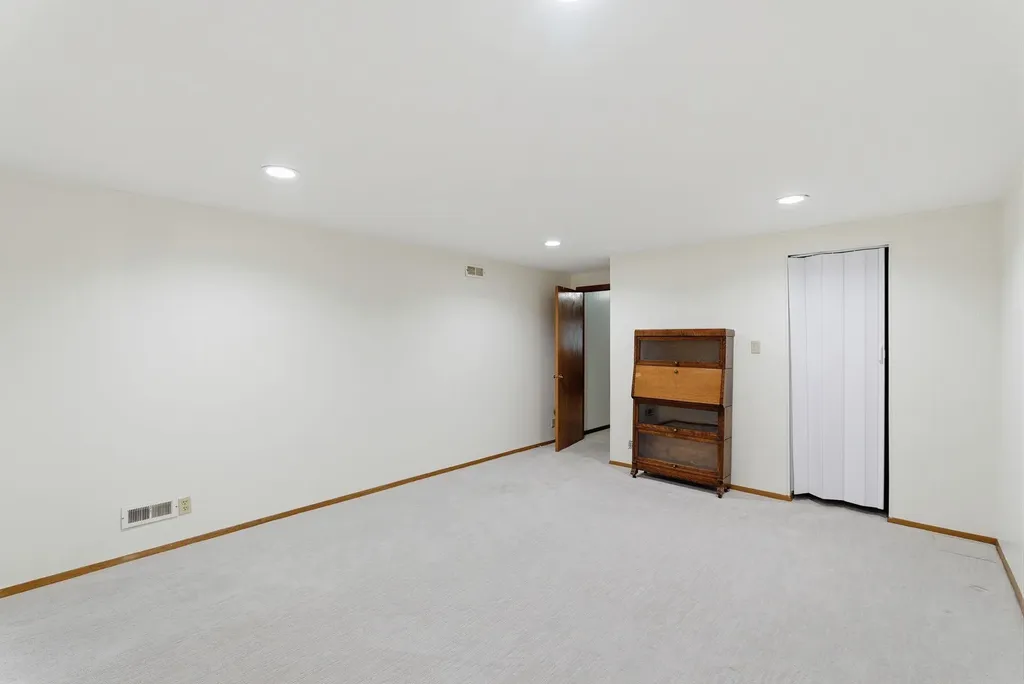 2308 N Longwood Wichita KS 67226