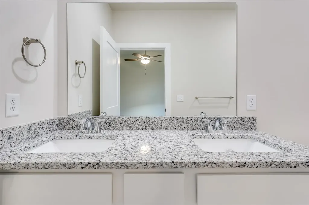 1786 W Redbud Lane Goddard KS 67052