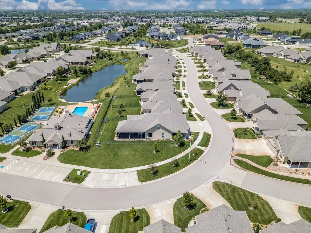 6509 W Collina Street Wichita KS 67205
