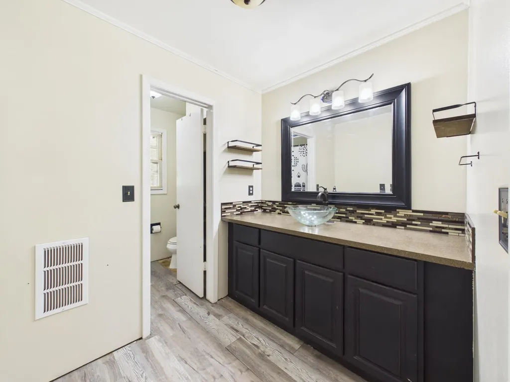 310 S Colby Street Valley Center KS 67147