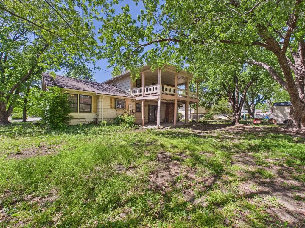 310 S Colby Street Valley Center KS 67147
