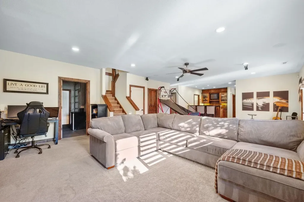1427 E Timber Falls Court Andover KS 67002