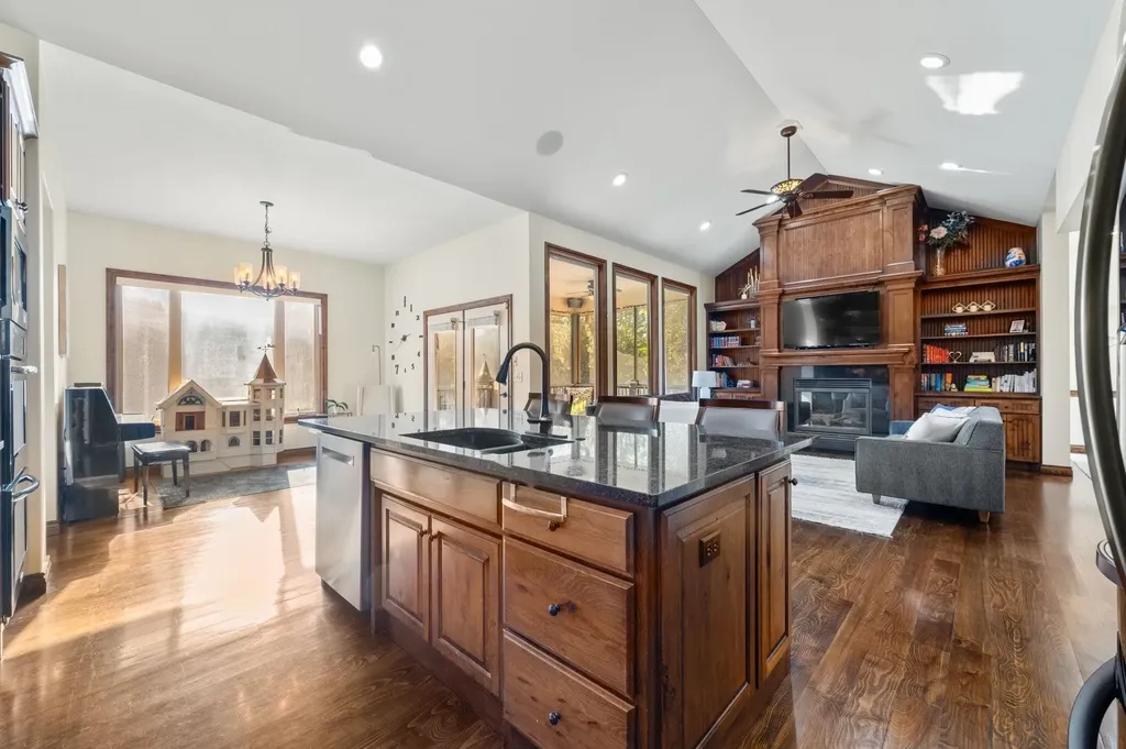 1427 E Timber Falls Court Andover KS 67002