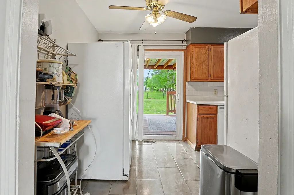 1409 E Alta Wichita KS 67216