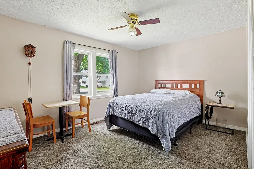 1409 E Alta Wichita KS 67216