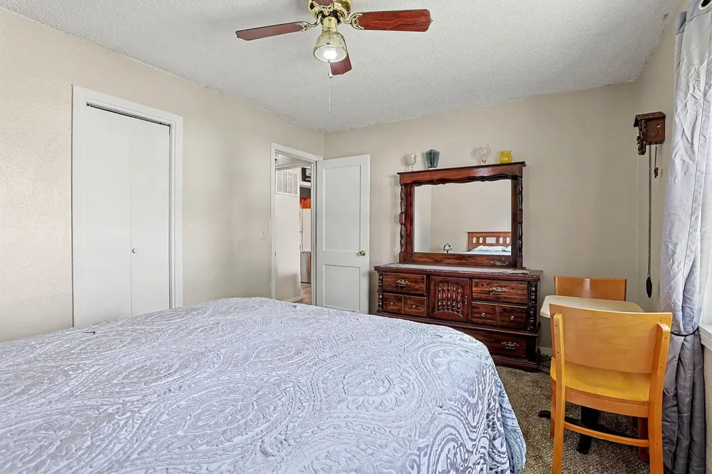 1409 E Alta Wichita KS 67216