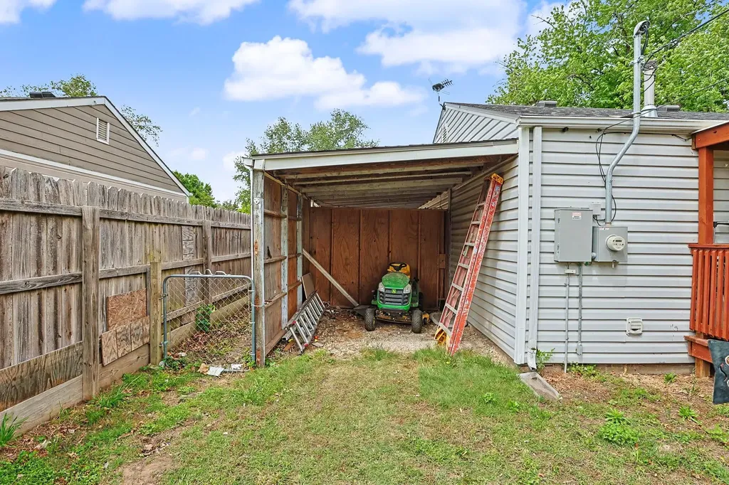 1409 E Alta Wichita KS 67216