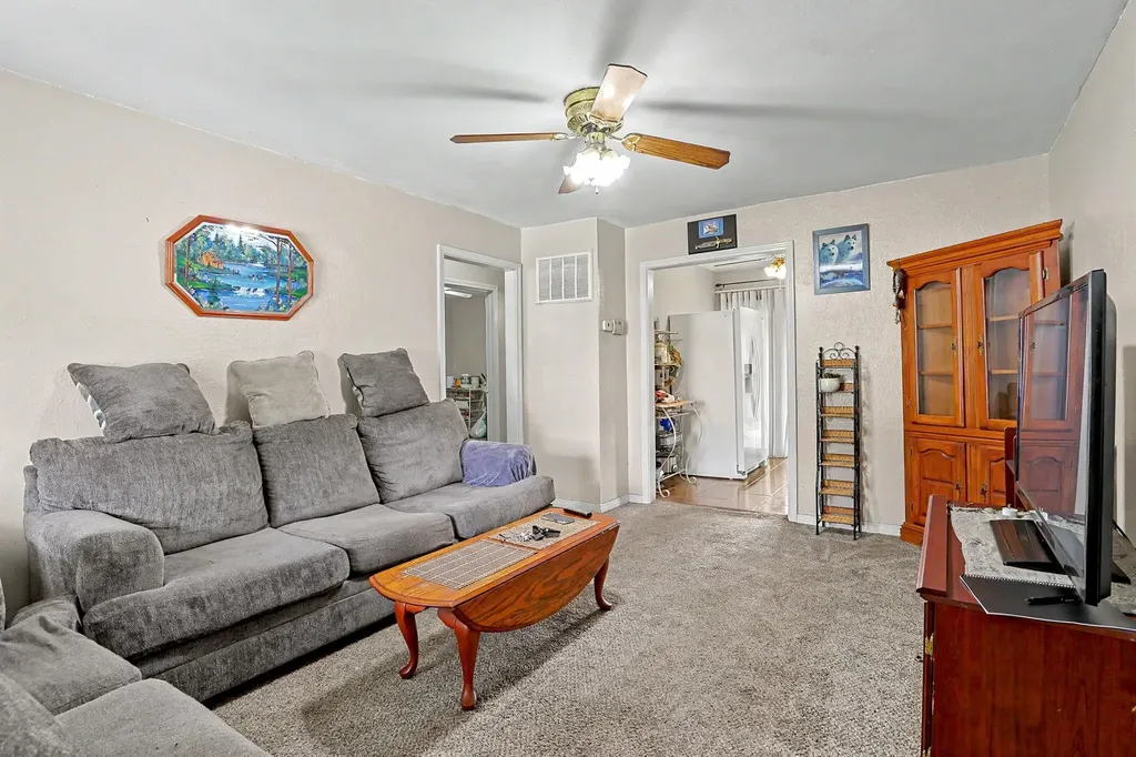 1409 E Alta Wichita KS 67216