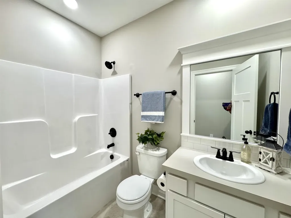 948 N Cloverleaf Street Goddard KS 67052