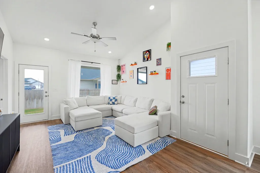 438 W Long Path Court Goddard KS 67052