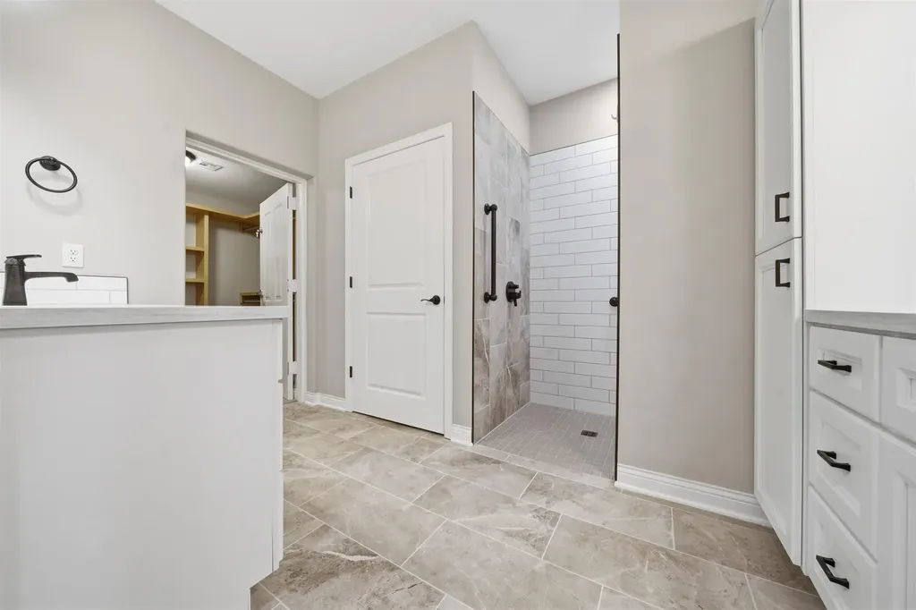 3641 N Lakeway Court Wichita KS 67205