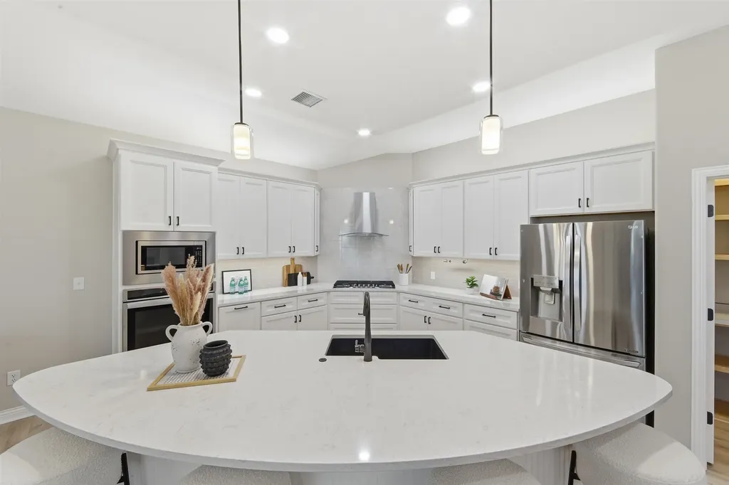 3641 N Lakeway Court Wichita KS 67205
