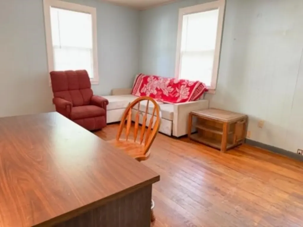 1119 S Pershing Avenue Wichita KS 67218