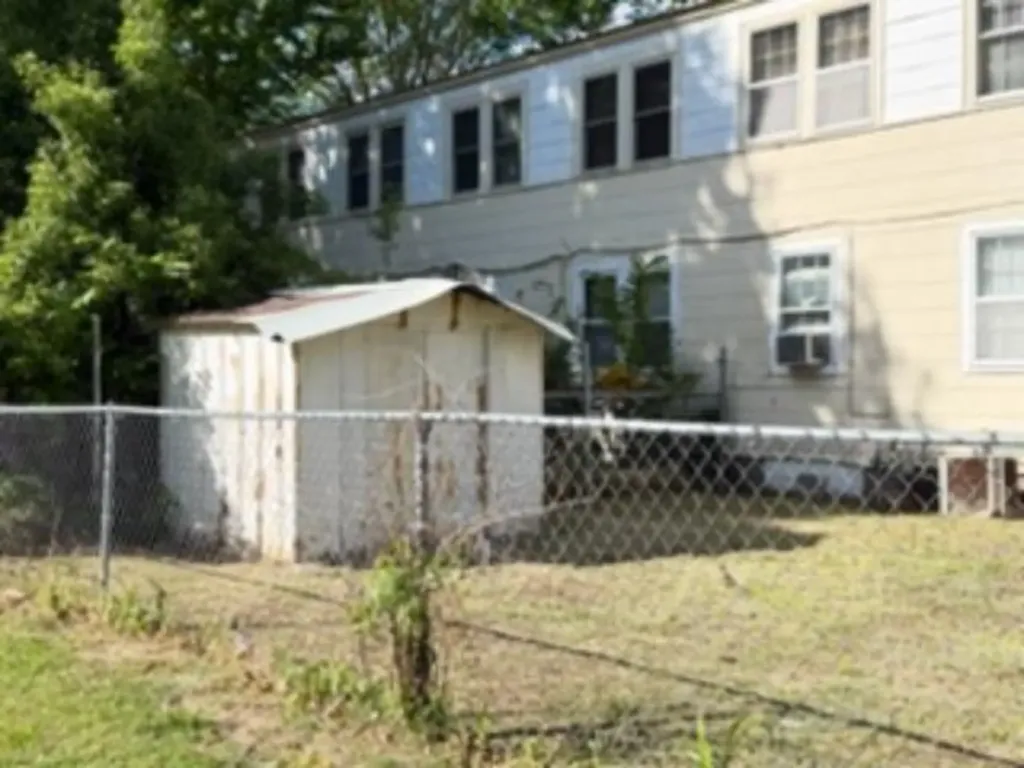 1119 S Pershing Avenue Wichita KS 67218