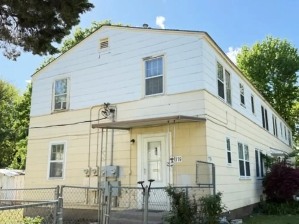 1119 S Pershing Avenue Wichita KS 67218