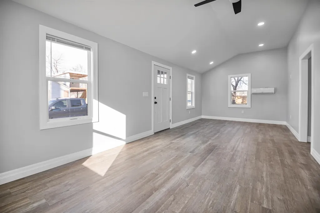 2601 E 11th Street N Wichita KS 67214