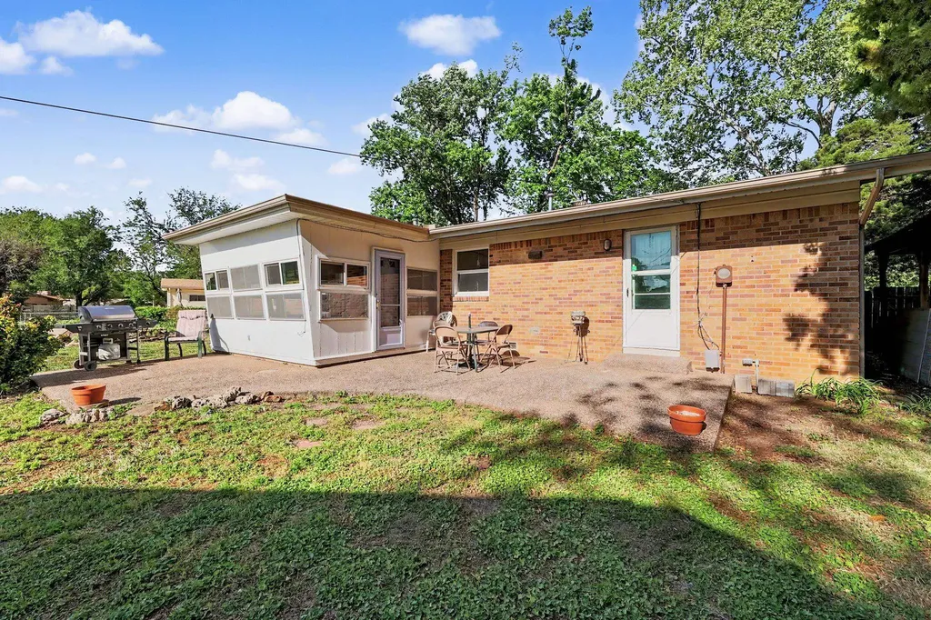 2850 N Meridian Avenue Wichita KS 67204