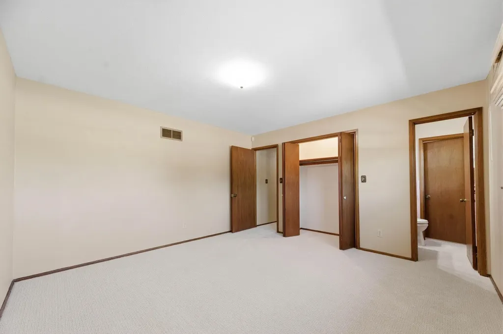 2132 N Mccomas Wichita KS 67203