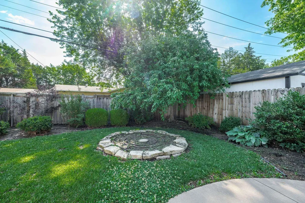2132 N Mccomas Wichita KS 67203