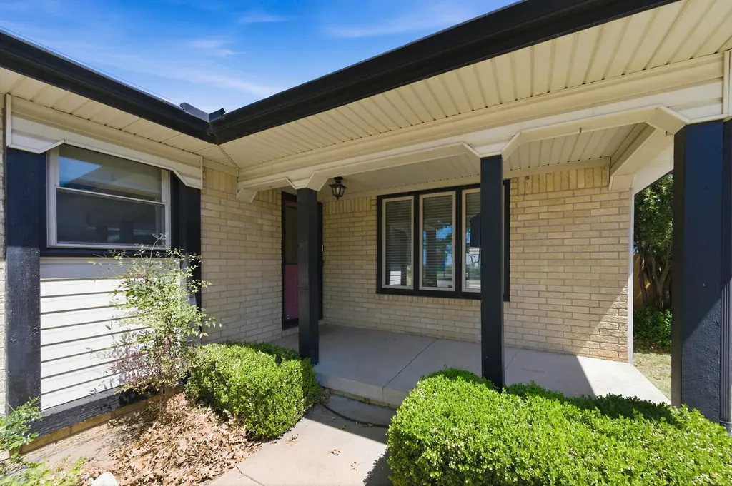 2132 N Mccomas Wichita KS 67203