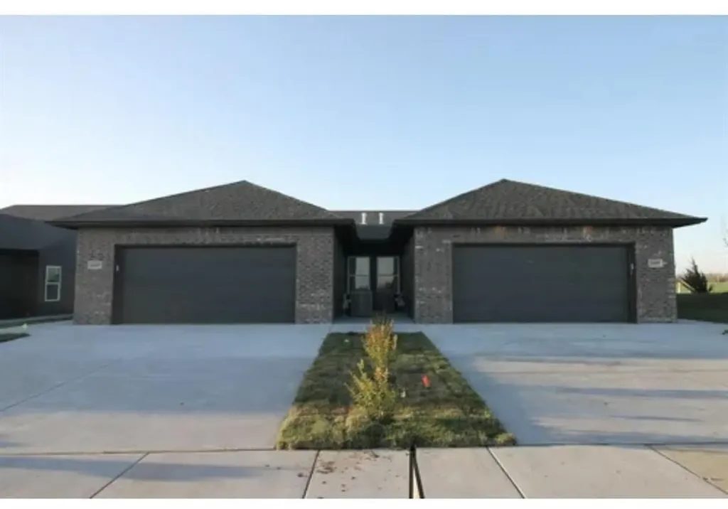 16215-16217 W Ike Court Goddard KS 67052