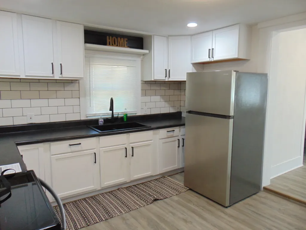 1657 S Gold Wichita KS 67213