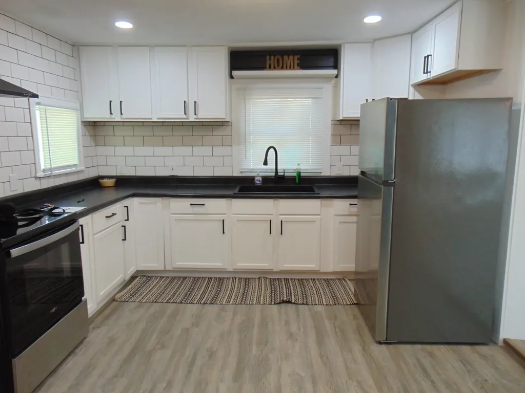 1657 S Gold Wichita KS 67213