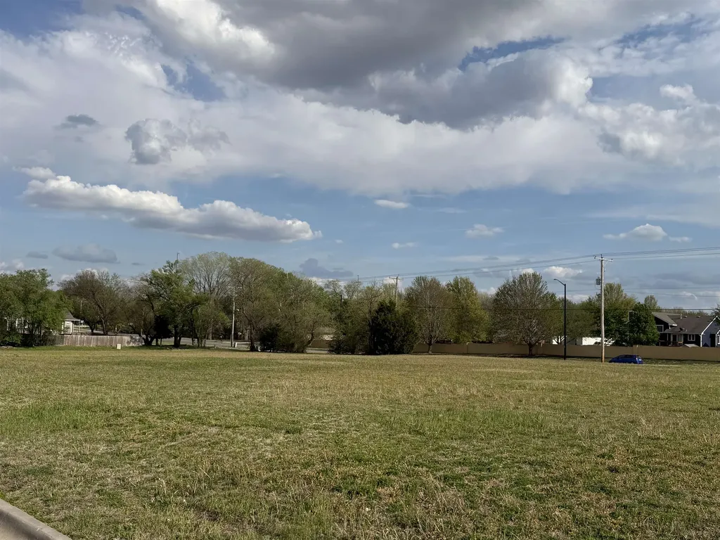 000 N Klein Circle Derby KS 67037