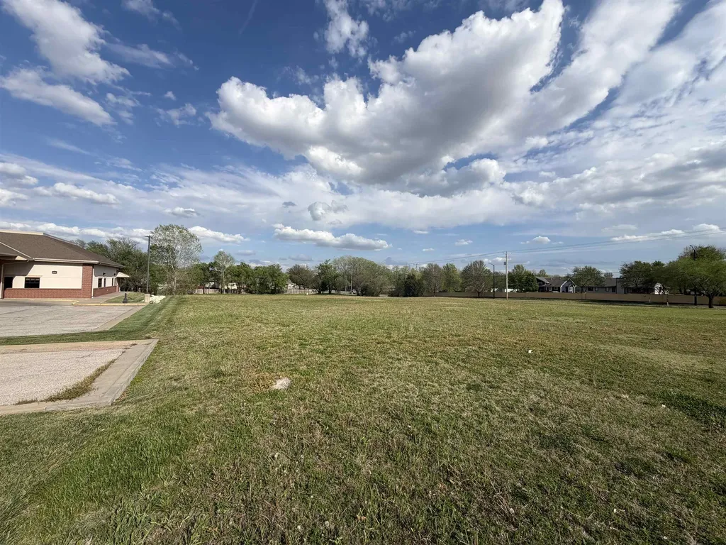 000 N Klein Circle Derby KS 67037