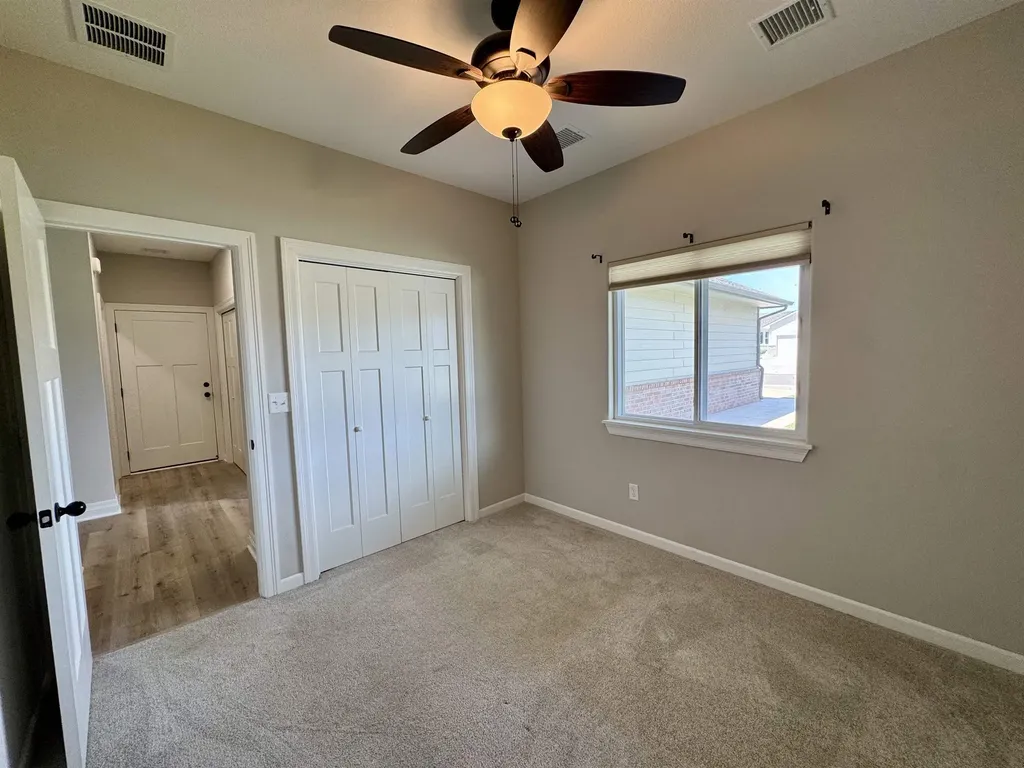 896 N Cloverleaf Goddard KS 67052