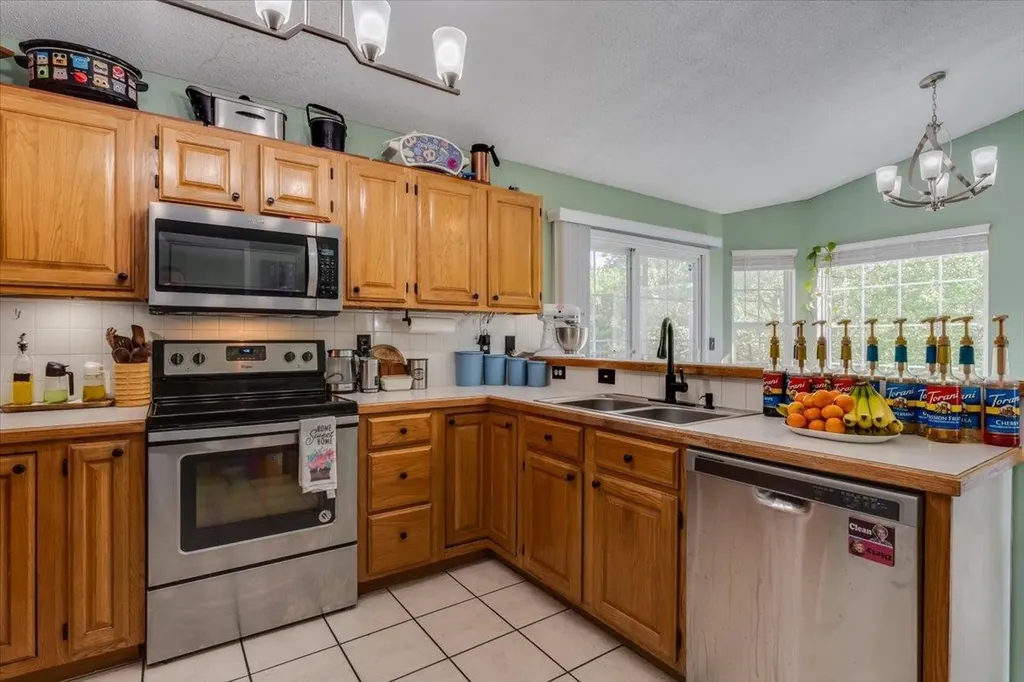 1932 S Leeanne Lane Wichita KS 67207