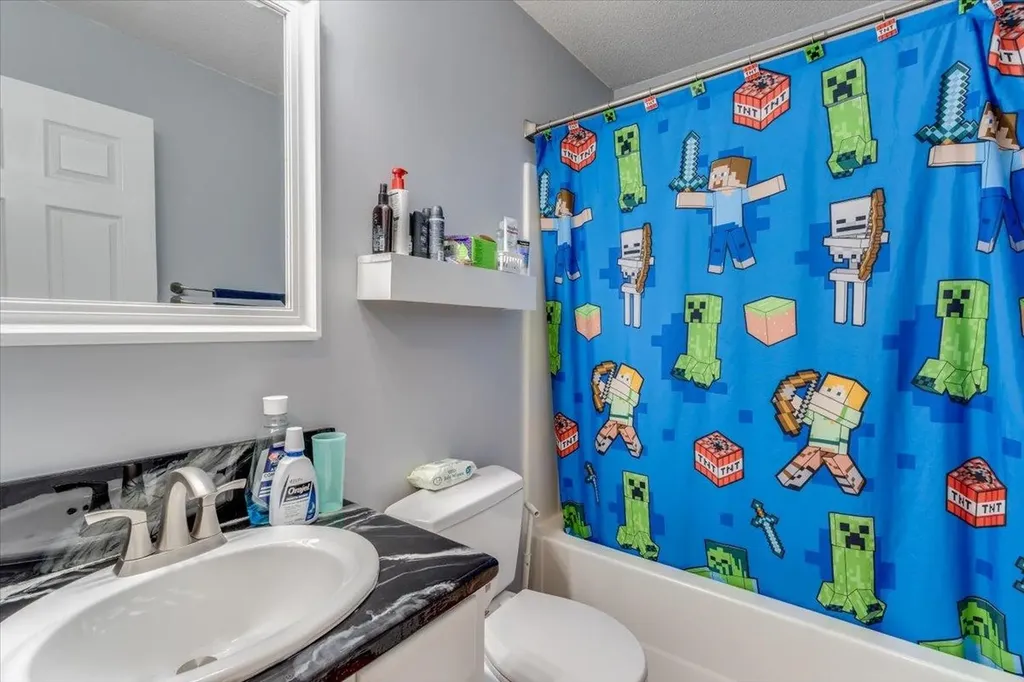 1932 S Leeanne Lane Wichita KS 67207