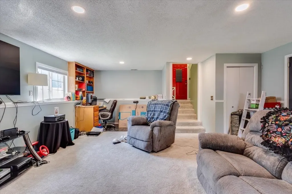 1932 S Leeanne Lane Wichita KS 67207