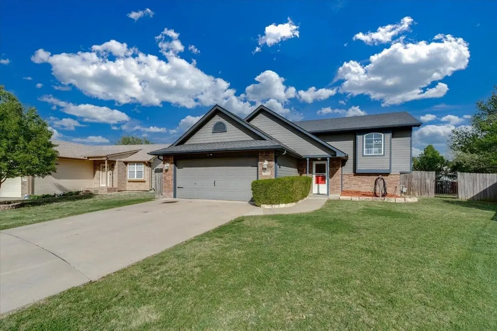 1932 S Leeanne Lane Wichita KS 67207