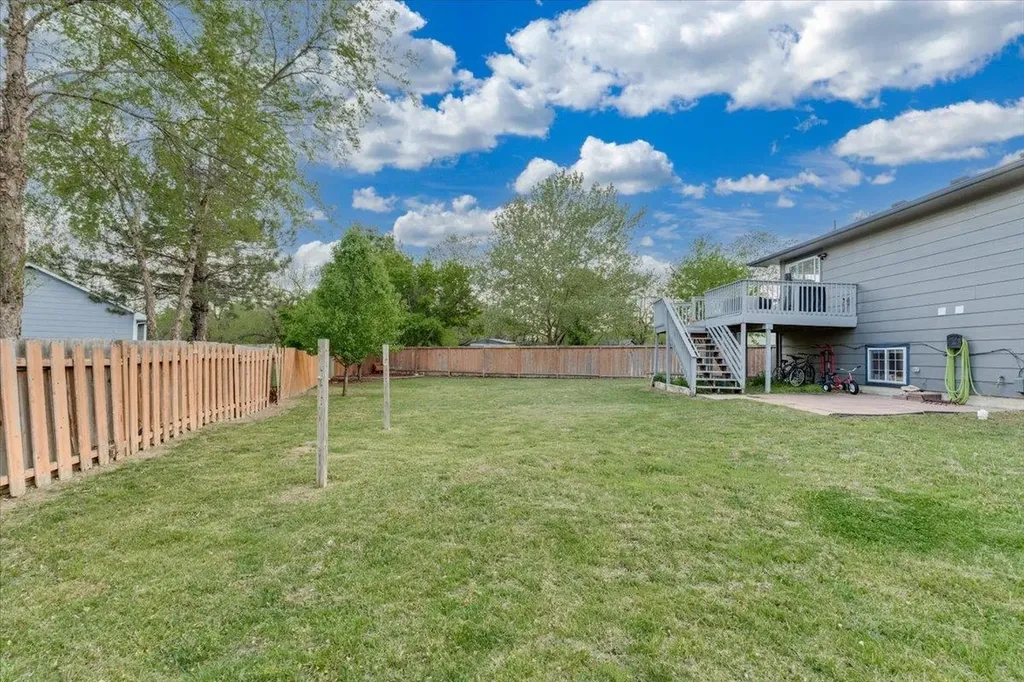 1932 S Leeanne Lane Wichita KS 67207