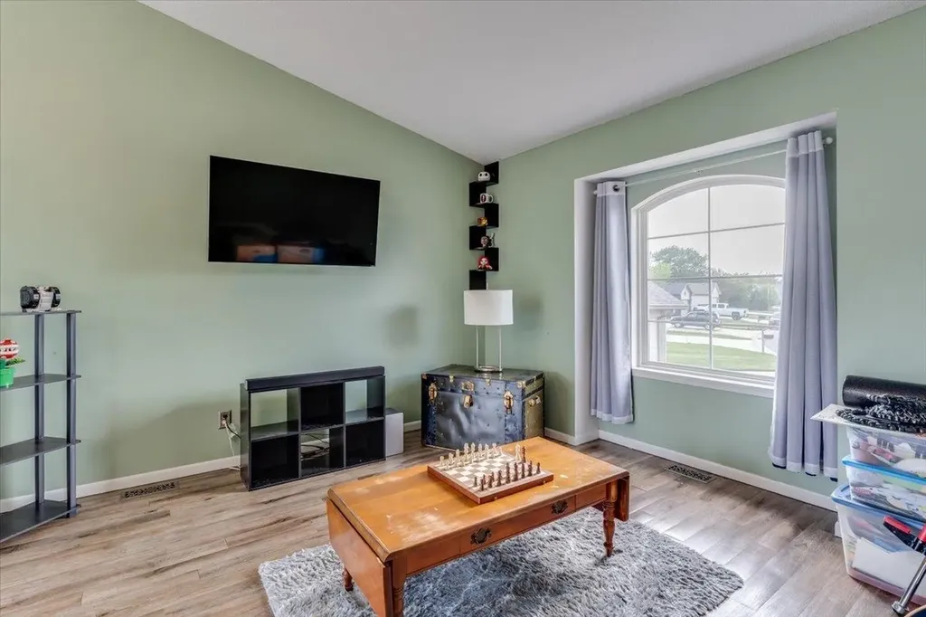 1932 S Leeanne Lane Wichita KS 67207