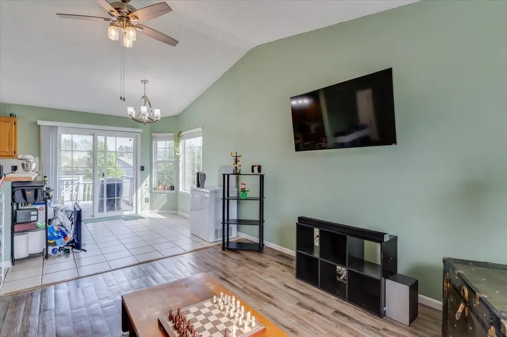 1932 S Leeanne Lane Wichita KS 67207