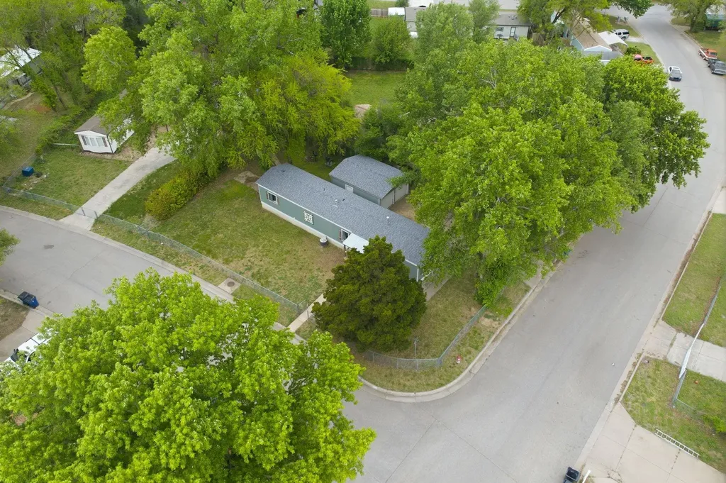 5036 S Broadview Court Wichita KS 67210