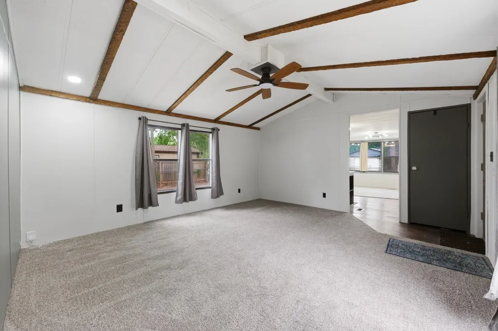 5036 S Broadview Court Wichita KS 67210